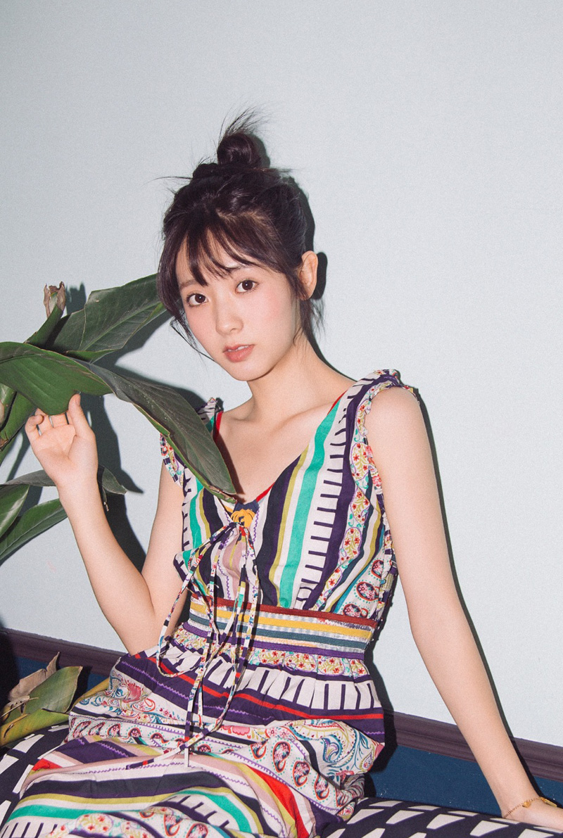 高清中国内地北京朝阳女演员邢菲时尚摩登写真图片桌面壁纸图片