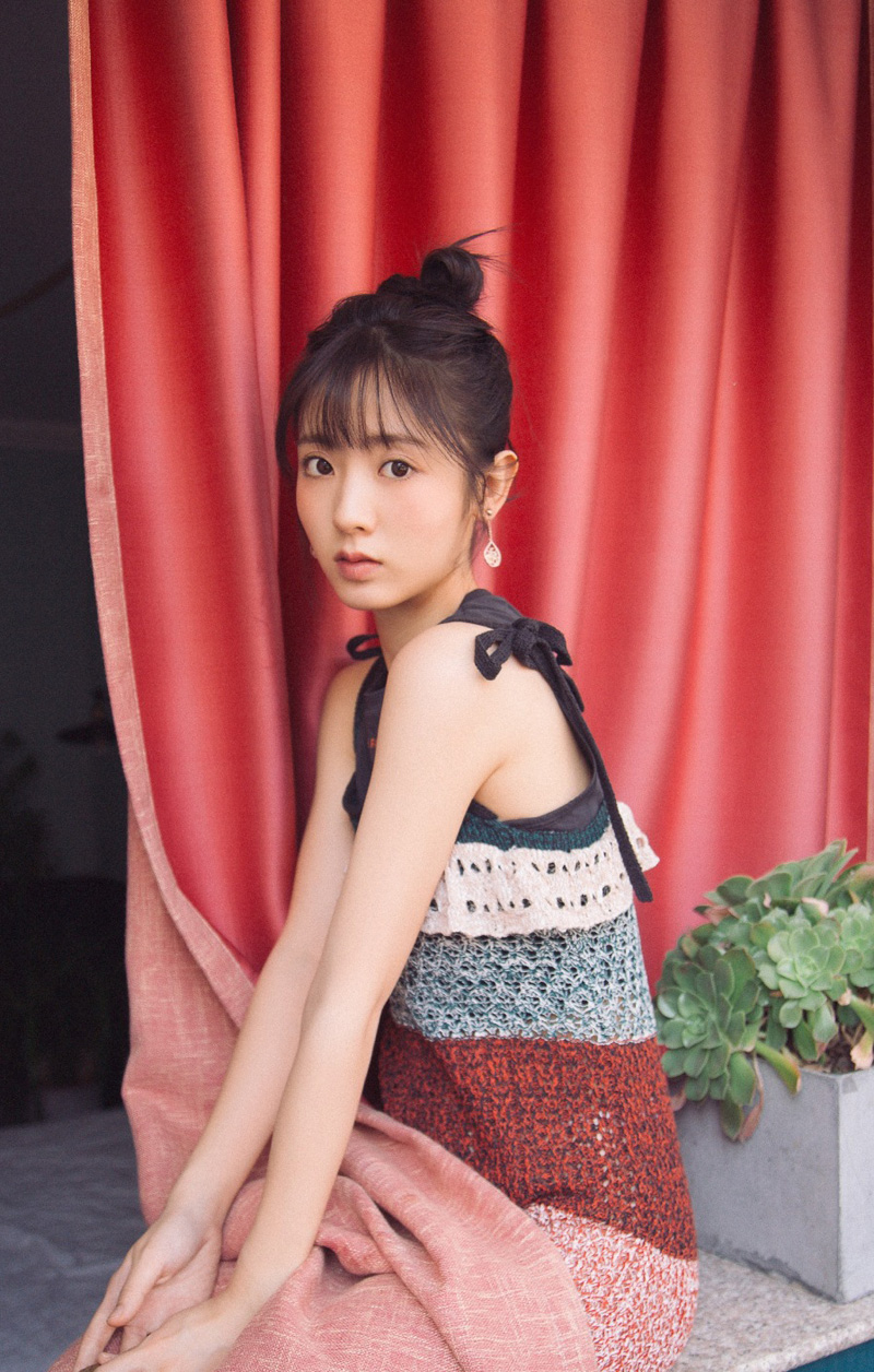 高清中国内地北京朝阳女演员邢菲清新元气写真图片桌面壁纸图片