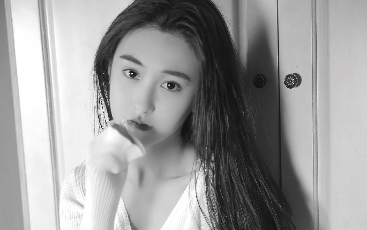 高清上海美女朱圣祎白嫩性感私房写真图片图片