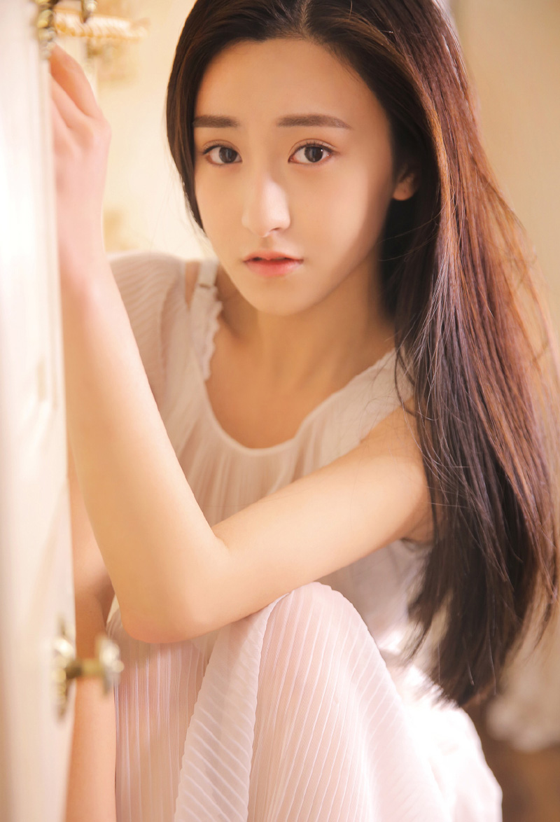 高清上海美女朱圣祎白嫩性感私房写真图片图片