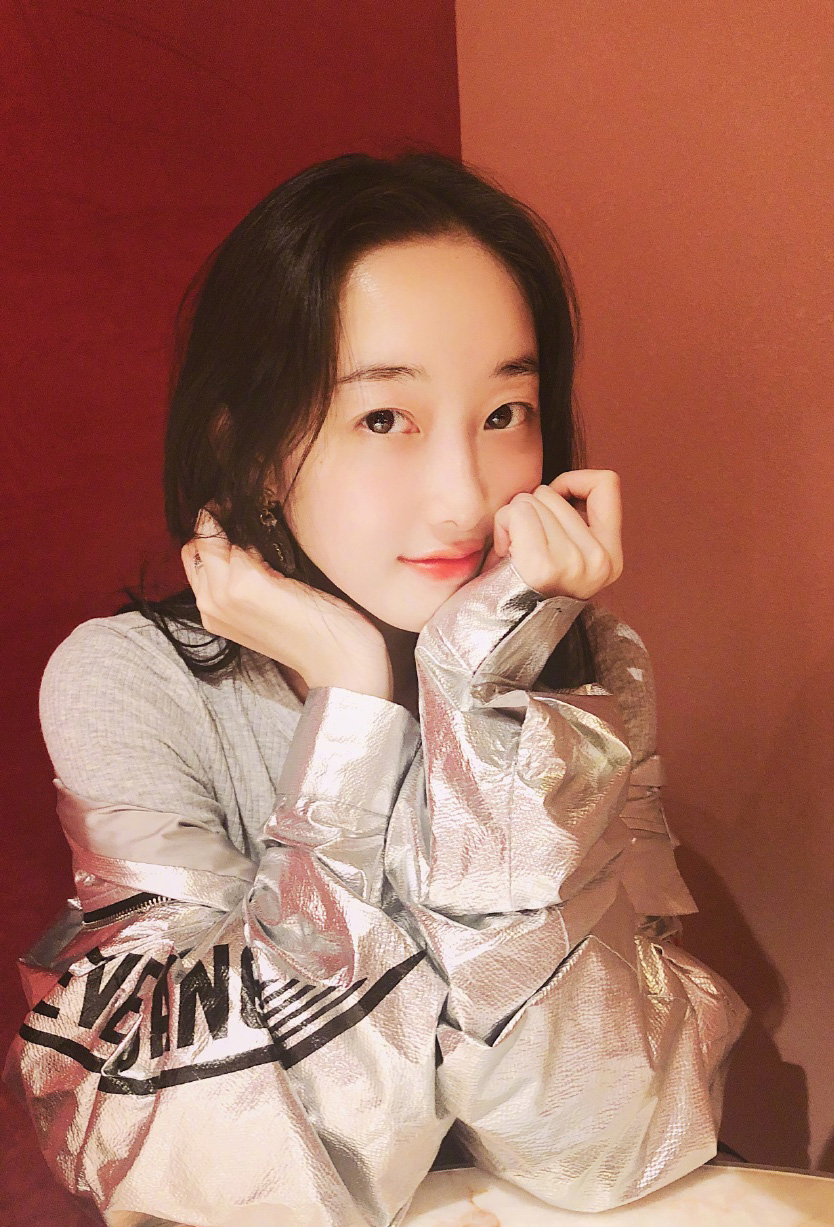 蒋梦婕图片：化身优雅古典新娘图片