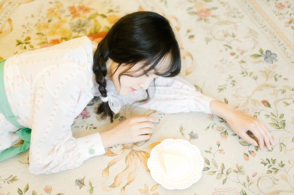 人气女神袁姗姗清纯俏皮活力写真图片图片