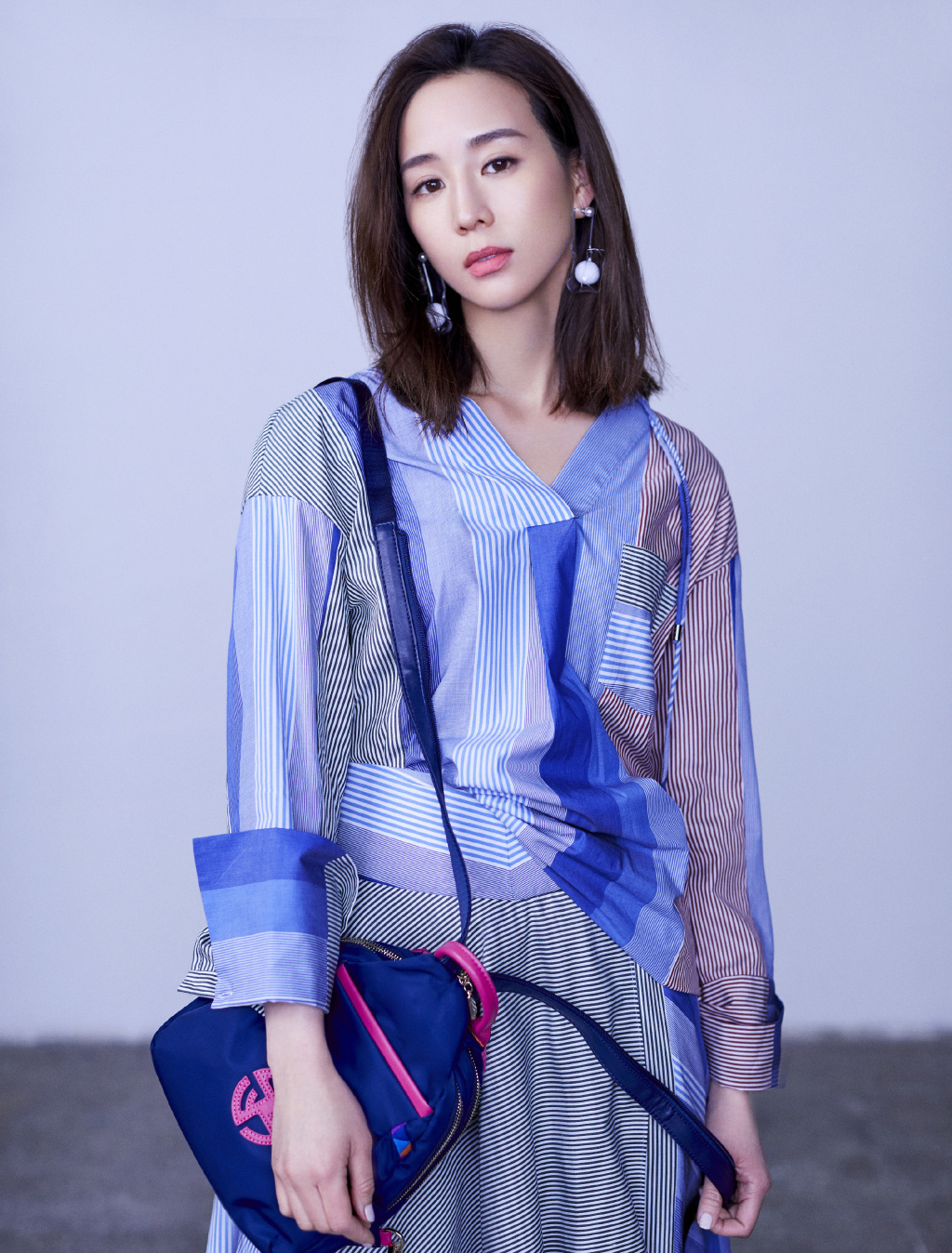 高清中国台湾影视女演员张钧甯时尚性感写真高清桌面壁纸图片