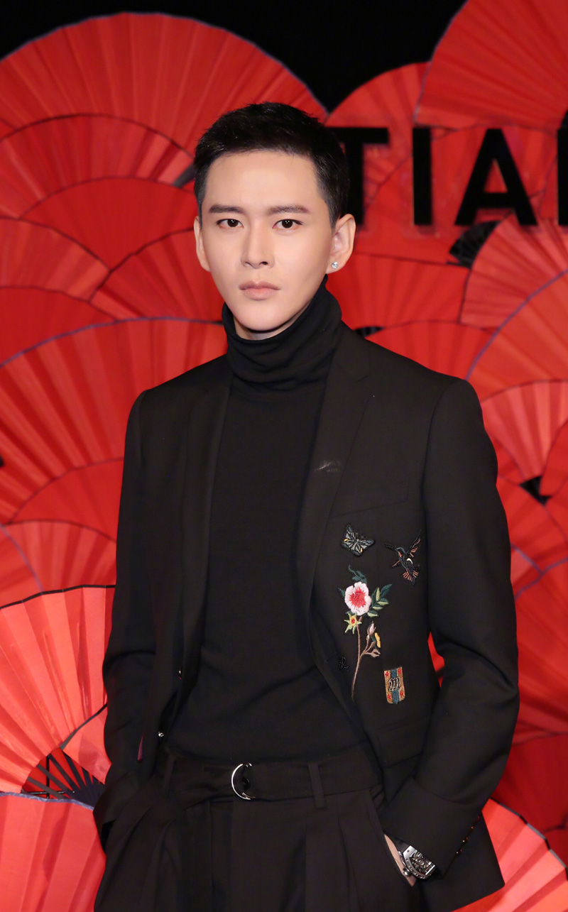 中国内地湖北省咸宁影视男演员黄宥明儒雅帅气活动写真图片图片