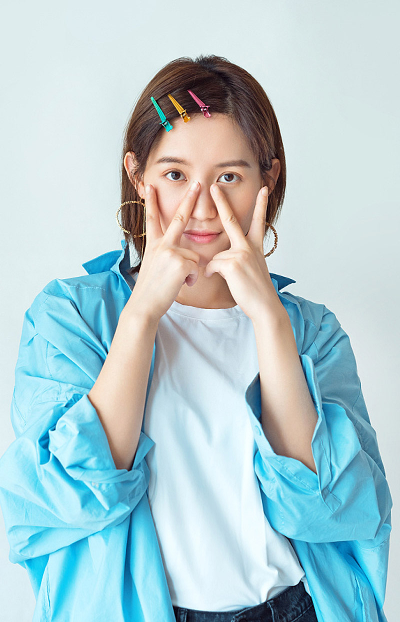 高清湖南衡阳美女苏青性感美艳红裙写真高清图片图片