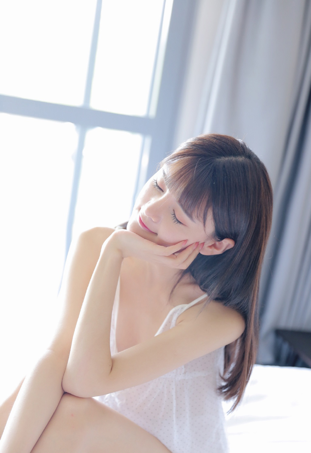 性感亚洲国产小嫩模福利四区吊带美少女性感美女高清图片图片