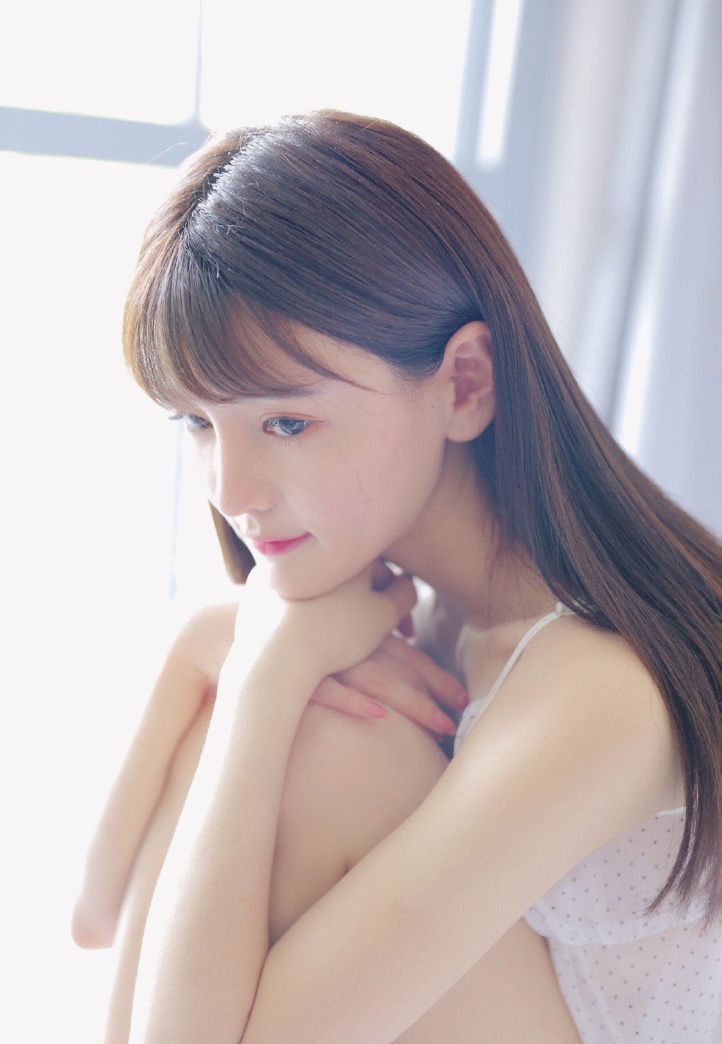 性感亚洲国产小嫩模福利四区吊带美少女性感美女高清图片图片