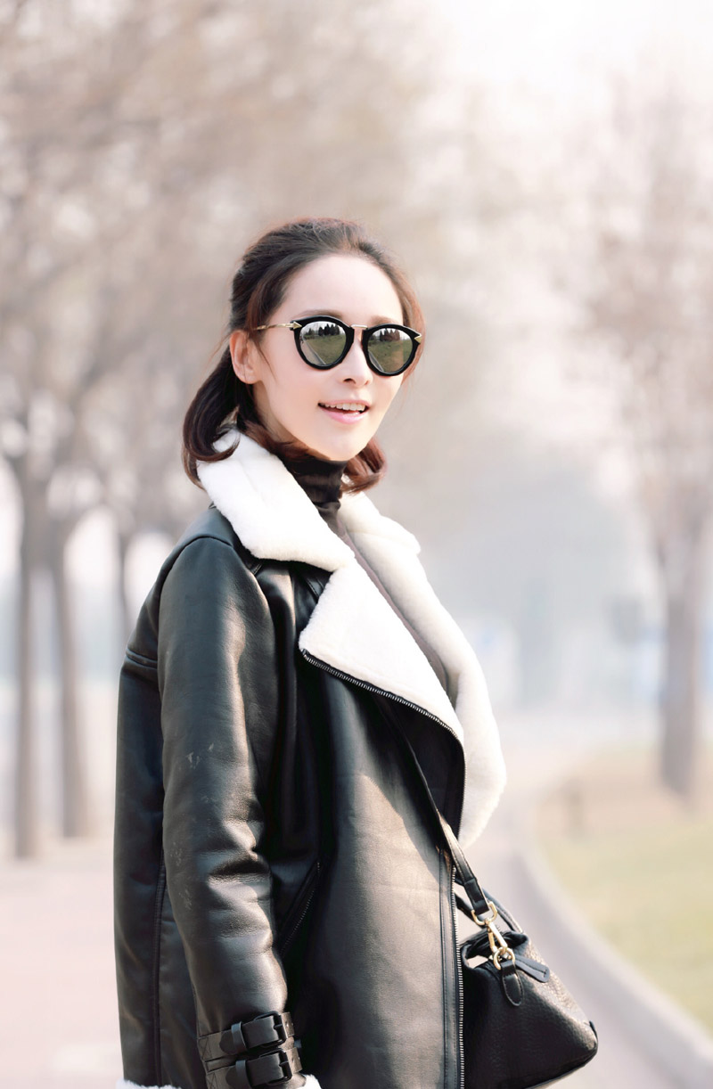 李曼图片   李曼粉色长裙优雅图片图片
