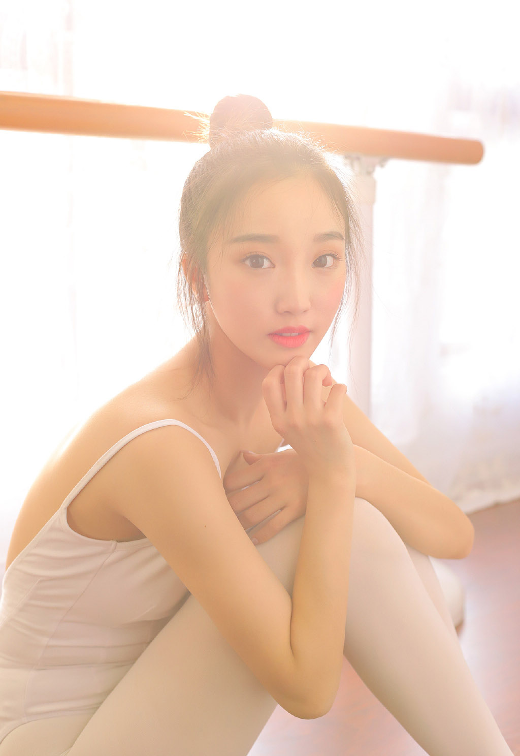 张艺兴湿身舞蹈高清帅气图片图片