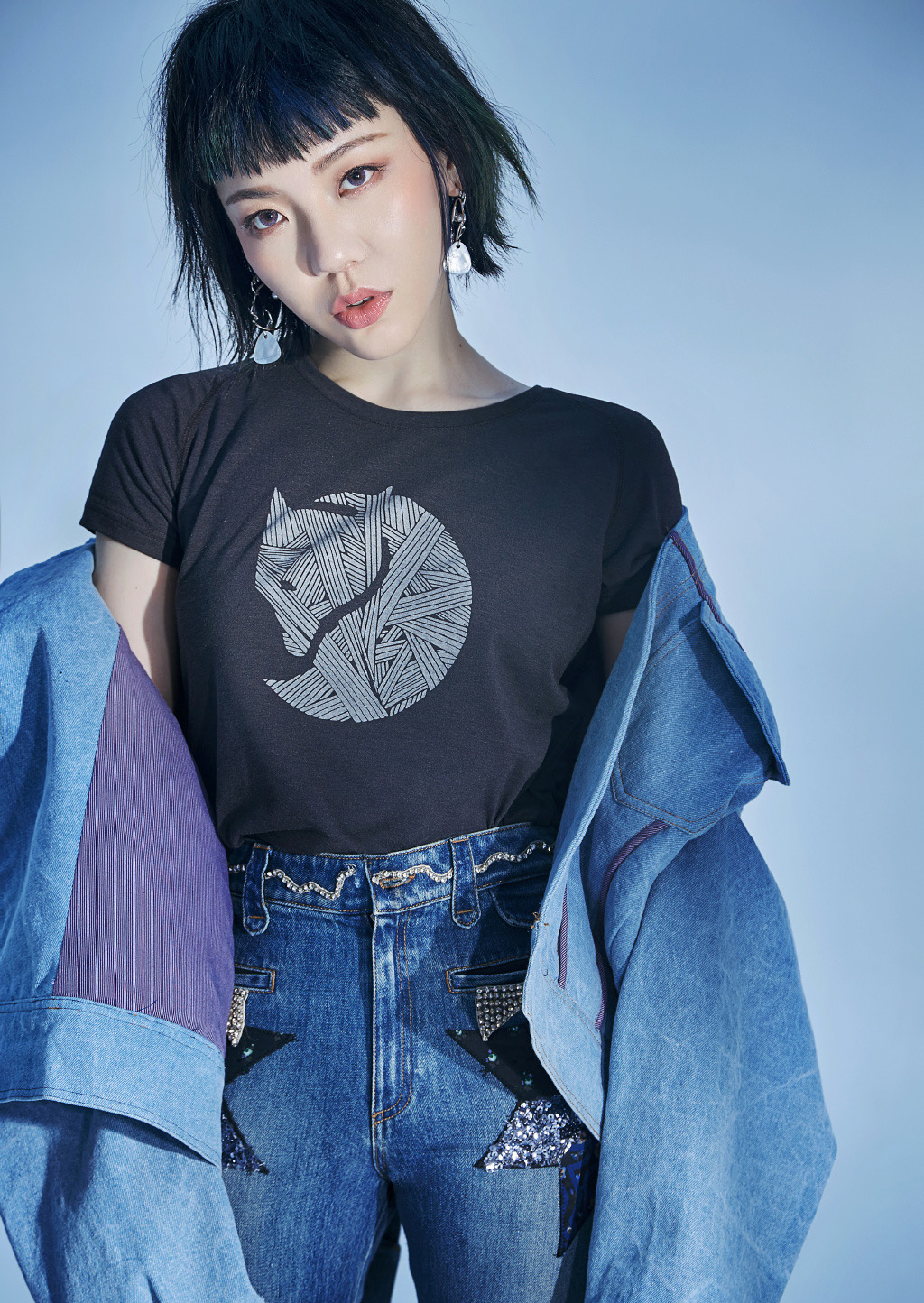 高清大陆黑龙江齐齐哈尔女演员吴莫愁性感写真图片图片