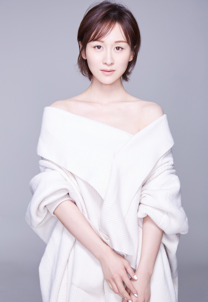 练练水手服性感时尚写真桌面壁纸图片