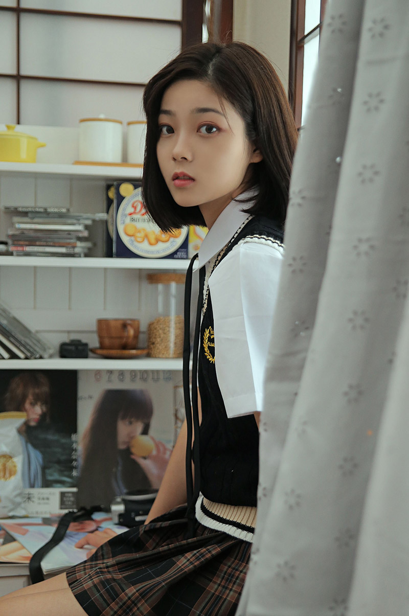张芷溪清新甜美写真图片图片