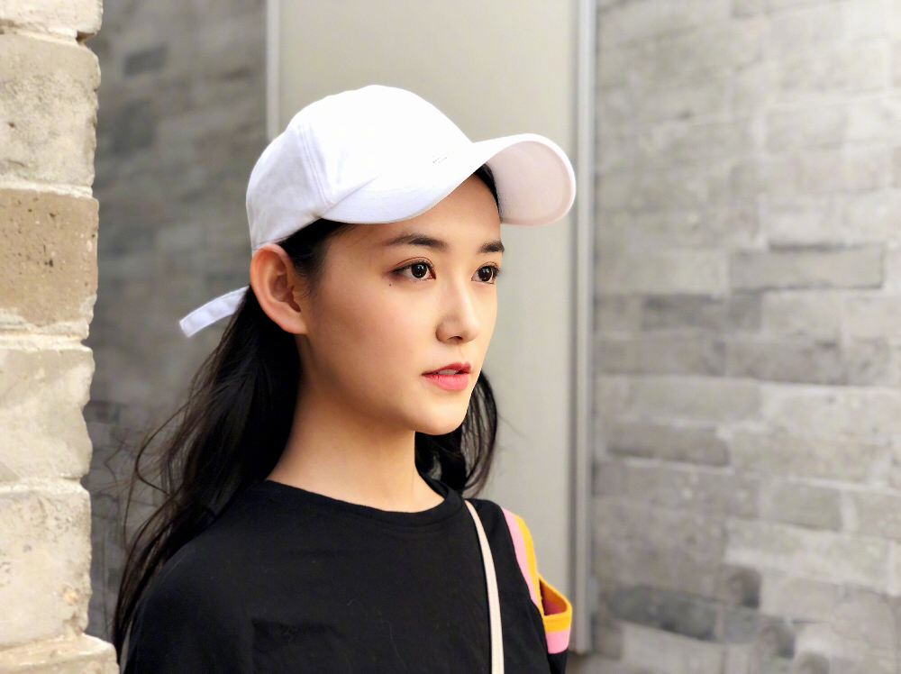 蒋依依图片 蒋依依活力街拍写真图片图片
