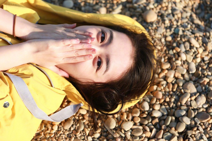 蒋依依图片 蒋依依海边唯美写真图片图片