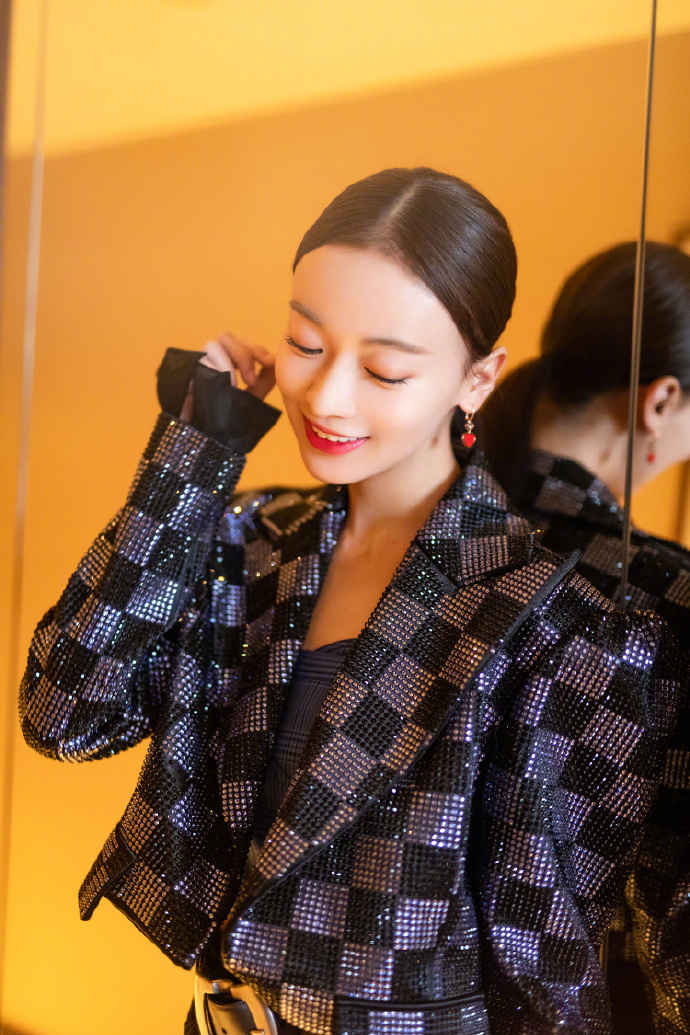 高清中国内地北京人影视女演员吴谨言清新优雅活动写真图片图片 高清中国内地北京人影视女演员吴谨言清新优雅活动写真图片图片