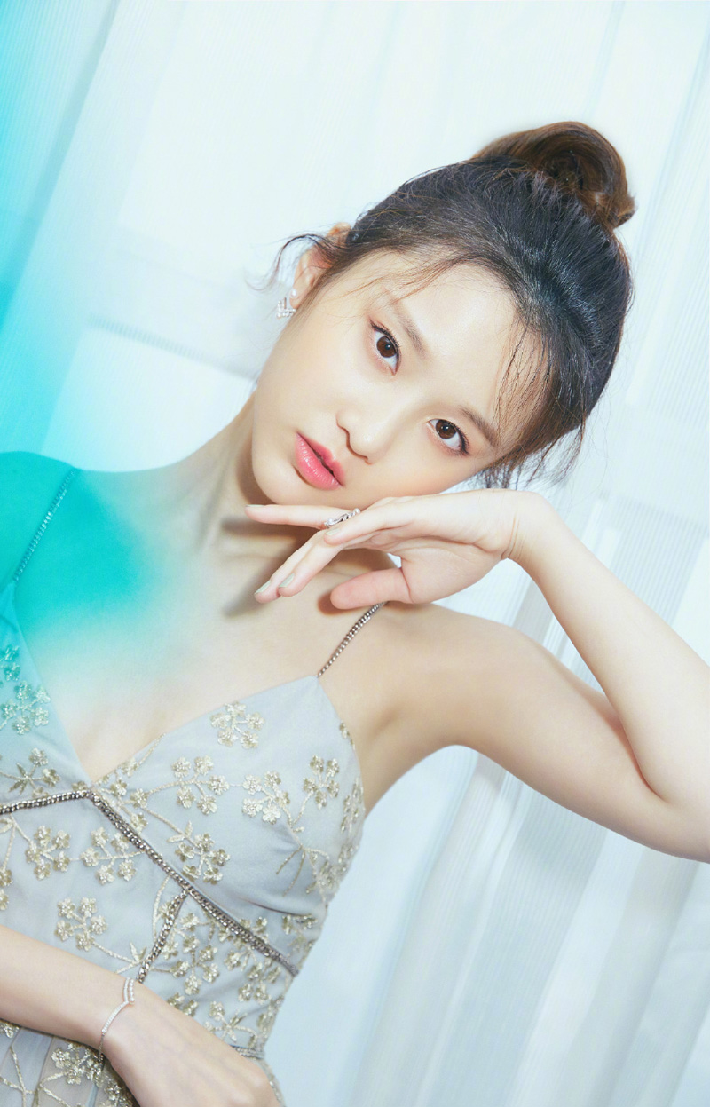 中国内地女演员谋女郎张慧雯如梦如幻唯美写真图片图片