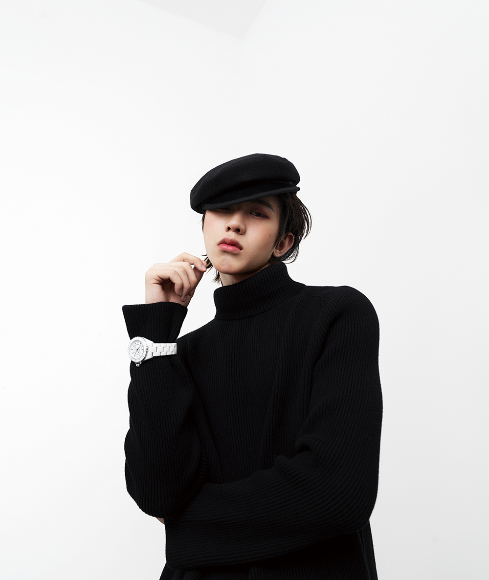 蔡徐坤图片