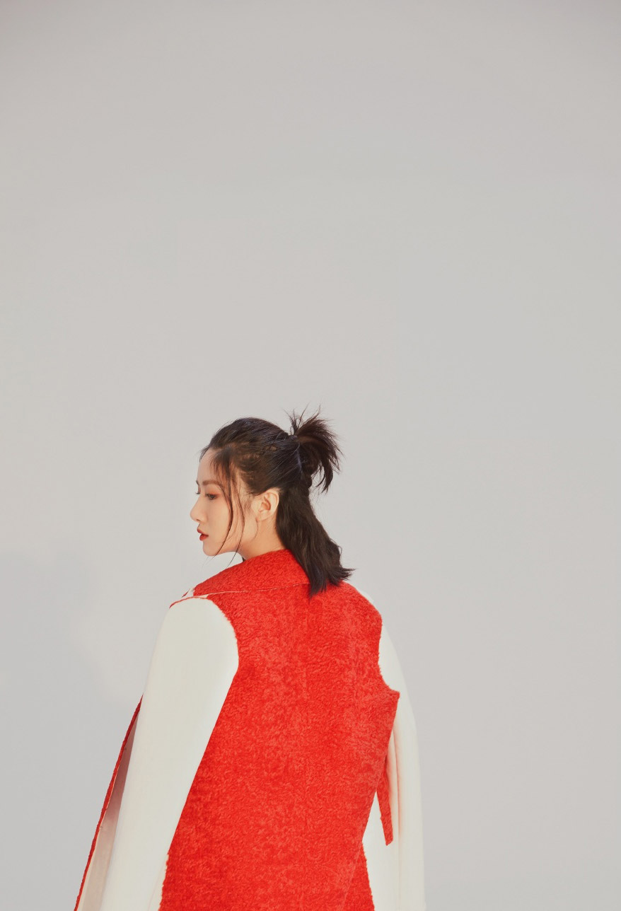 唐艺昕性感露脐装写真图片图片