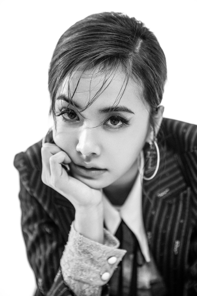 蔡依林MV化身百变女王 时尚秀美背图片 蔡依林写真图片图片