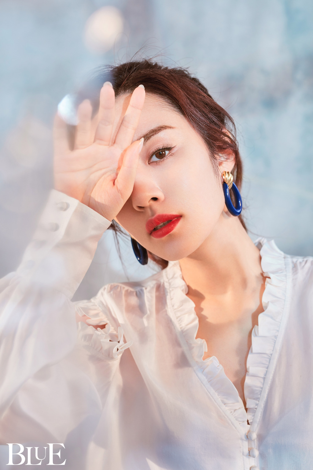 中国内地山东省青岛女演员王晓晨清新甜美夏日写真高清图片图片