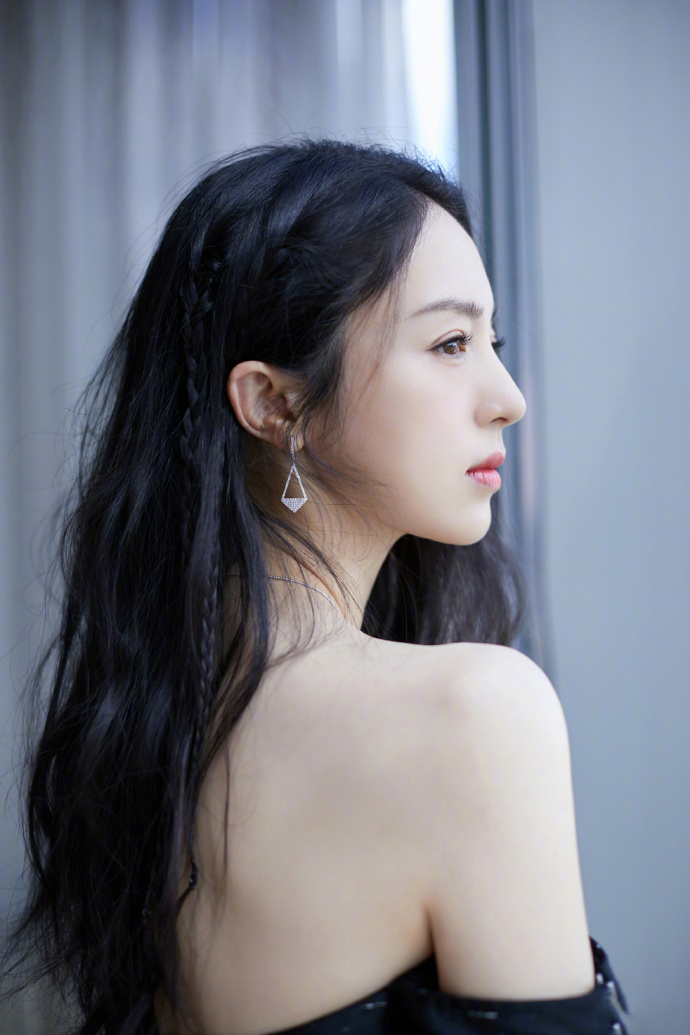 高清中国内地黑龙江省牡丹江影视女演员董璇气质靓丽美女写真图片