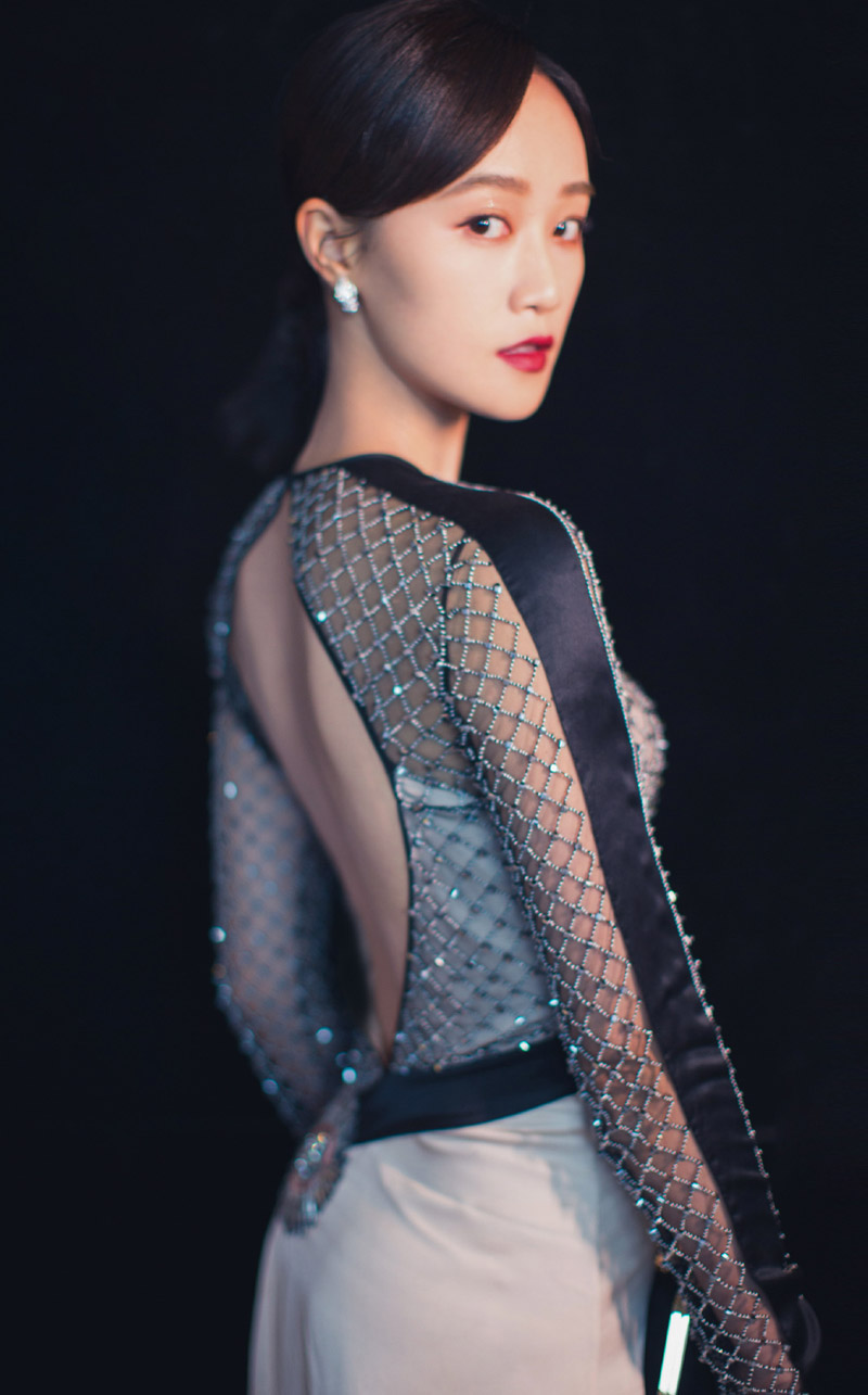 高清中国内地影视上海女演员蓝盈莹最新个性养眼时尚写真图片图片