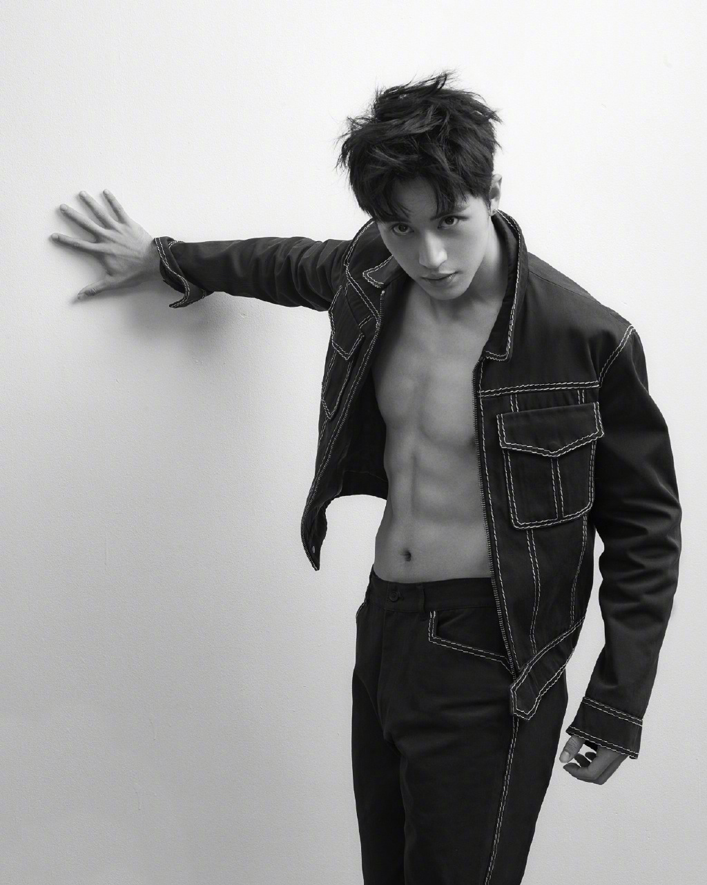 中国内地中国上海男演员许魏洲公益写真图片图片