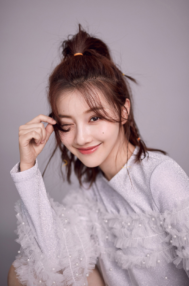 王鹤润图片