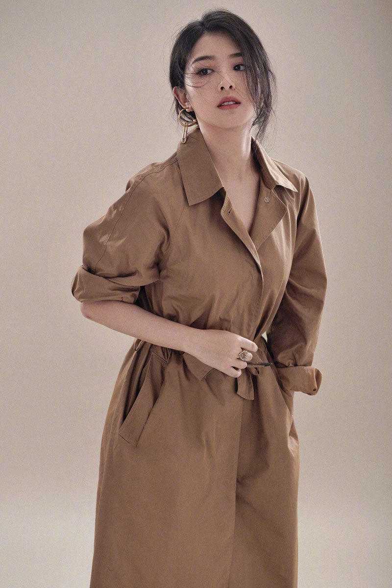 性感可爱女星张含韵时尚写真风韵女人味图片