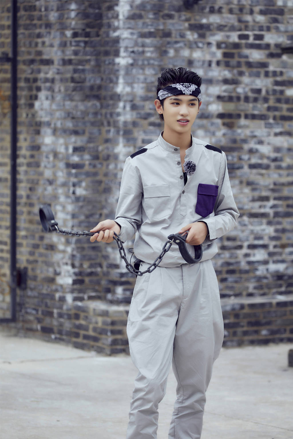 高清内地男星棒球少年黄明昊休闲帅气图片图片