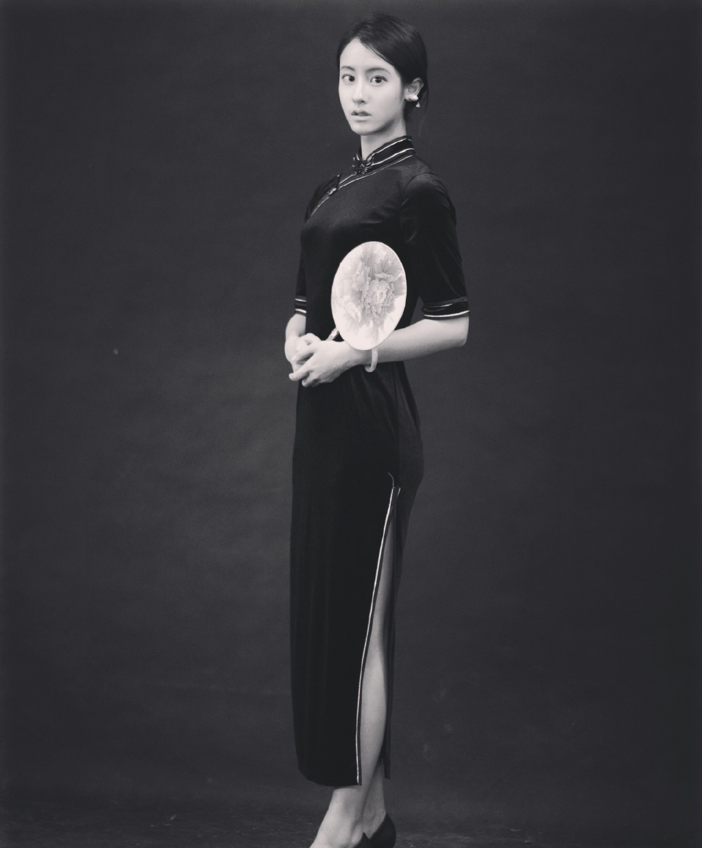 高清女星毛晓慧早期旗袍写真图片图片