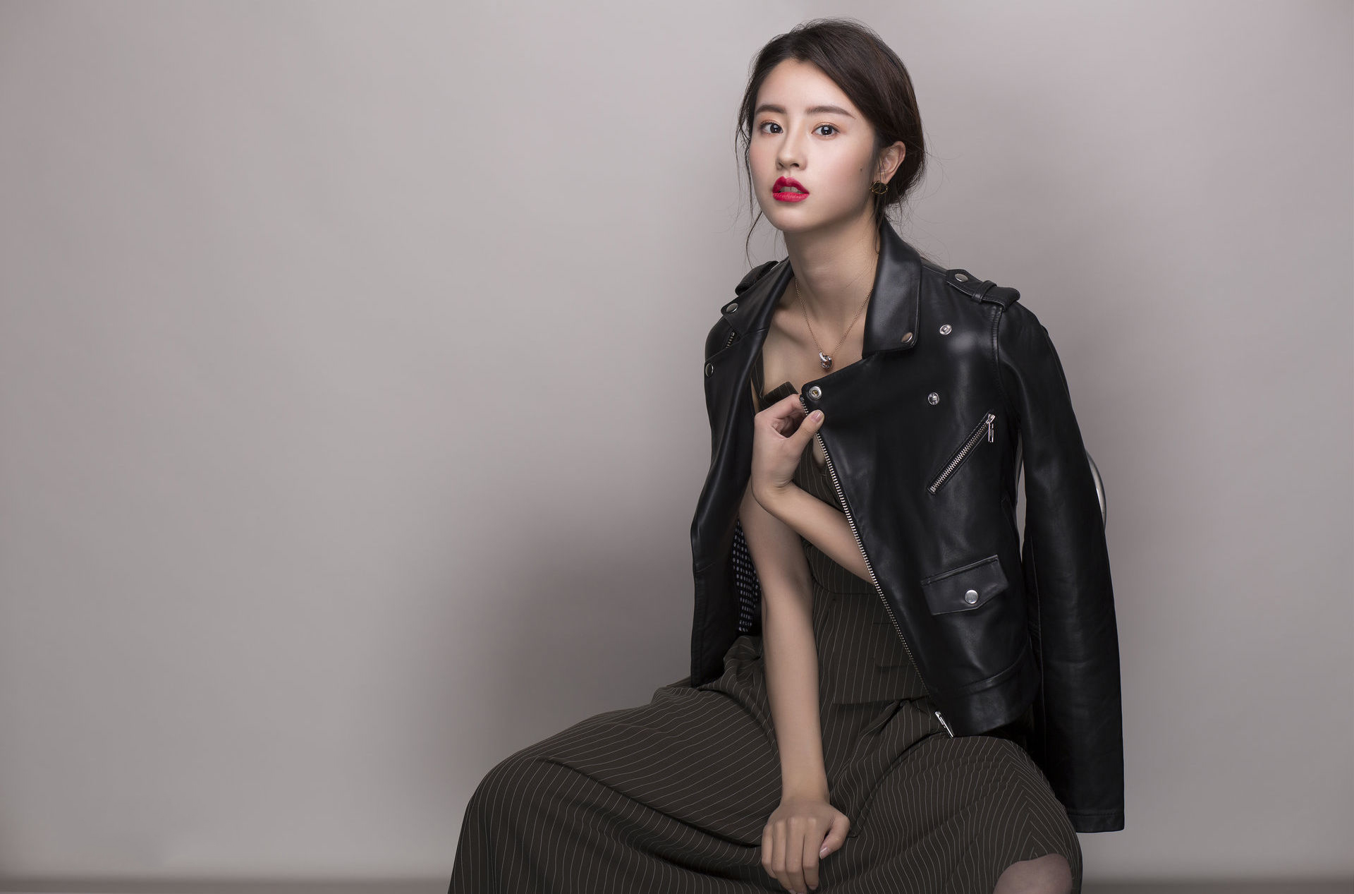 高清女星小龙女毛晓慧性感图片图片