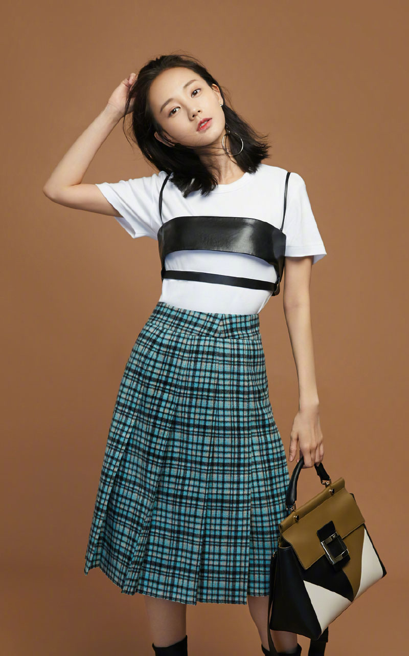 高清中国内地山东济南女演员李一桐Q清纯小公主白裙明星美女写真图片图片