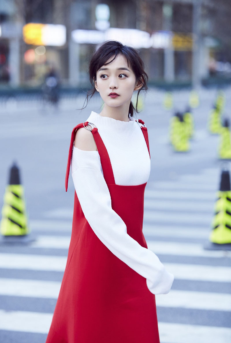 何泓姗图片