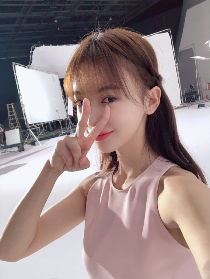 吴谨言图片