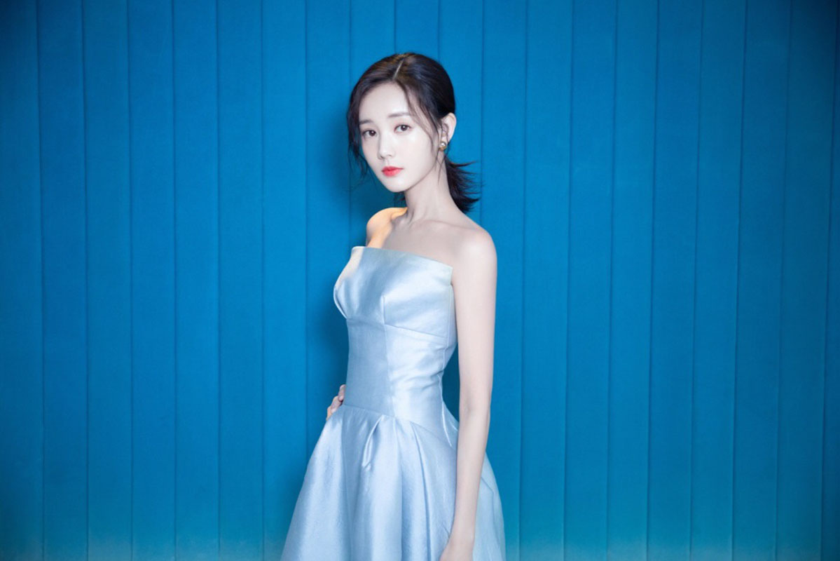 高清中国内地山东济南女演员李一桐Q清纯小公主白裙明星美女写真图片图片