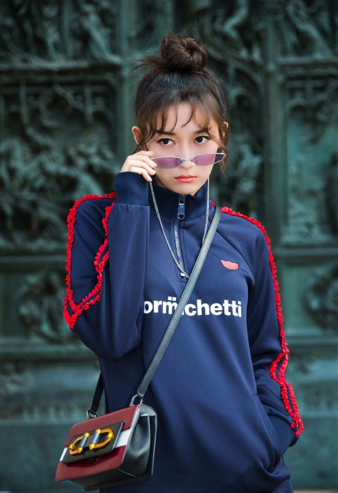 高清女明星李若宁俏皮甜美写真图片图片