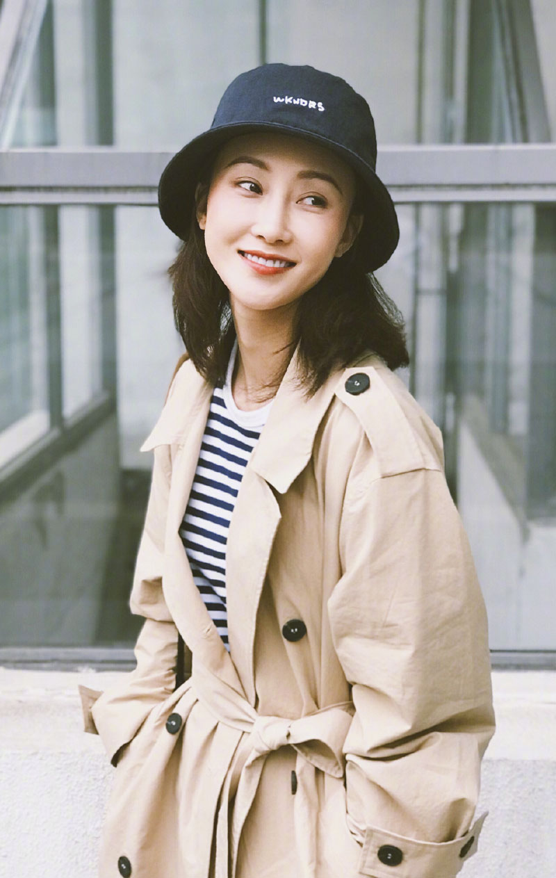 中国内地辽宁省大连女演员林鹏深V长裙气质典雅写真图片图片 中国内地辽宁省大连女演员林鹏深V长裙气质典雅写真图片图片