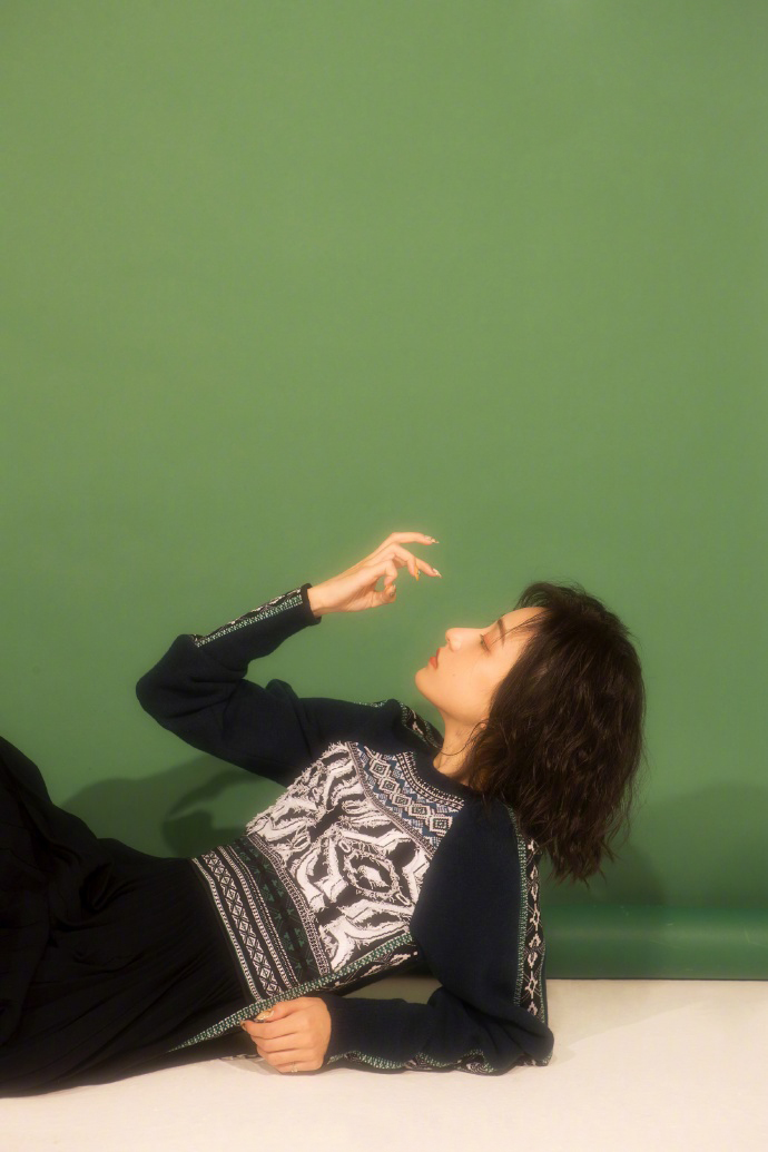 姜梓新图片