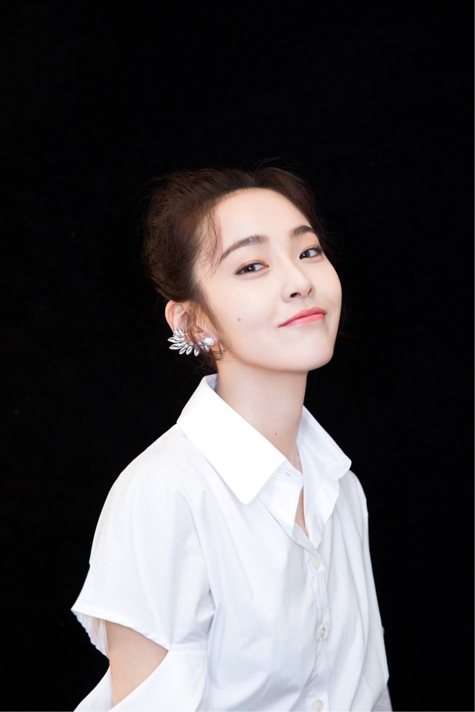 高清吉林省辽源女明星张佳宁清新白娘子造型图片图片