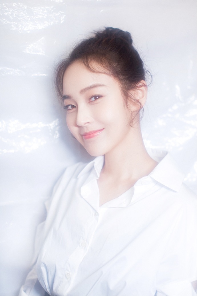 高清吉林省辽源女明星张佳宁清新白娘子造型图片图片