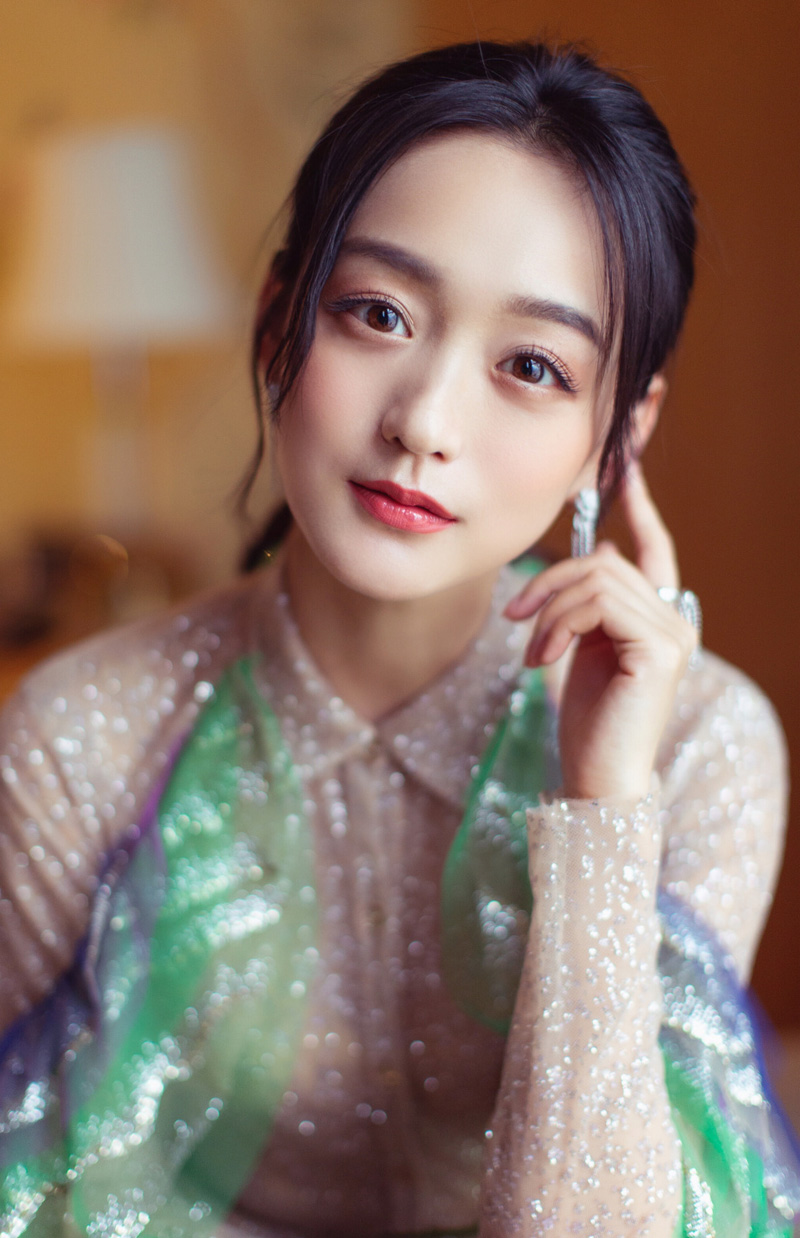 何泓姗图片