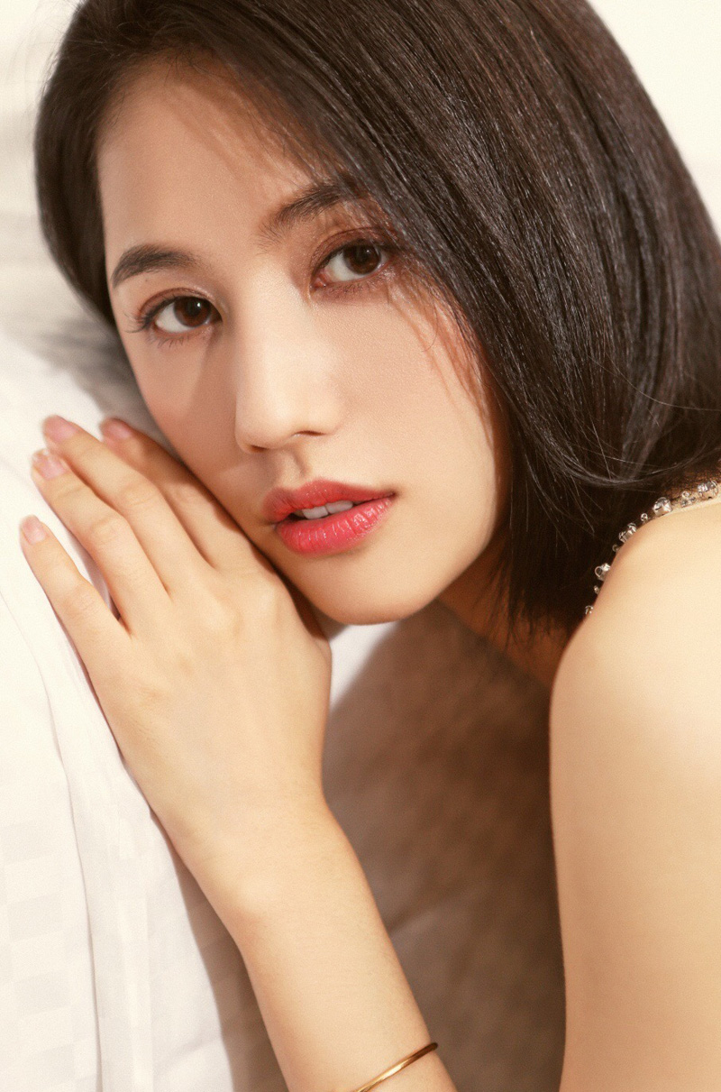 中国内地浙江临安女演员董琦清爽写真图片图片