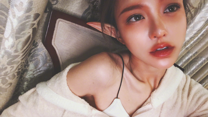 黄一琳万圣节鬼怪妆图片图片