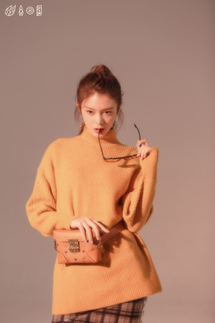 高清湖南性感女星火箭少女101傅菁写真花絮图片图片