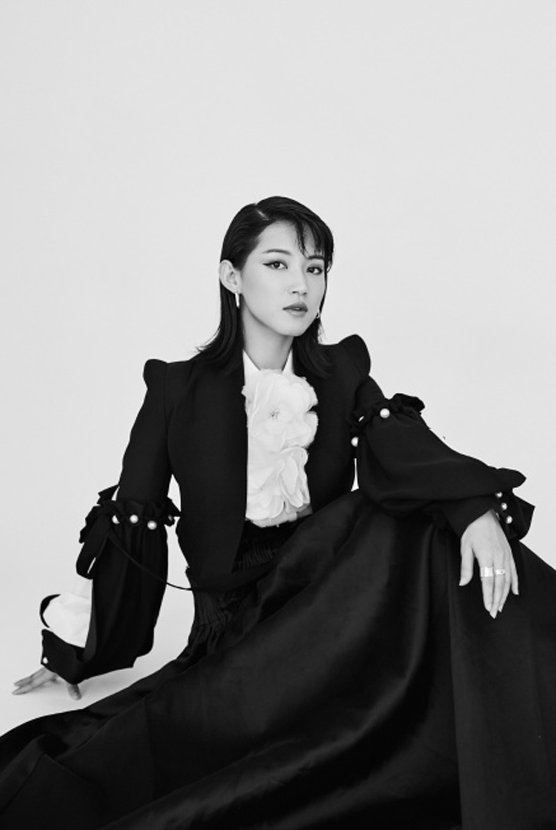 高清湖南衡阳美女气质美女苏青白色系珠宝写真图片图片