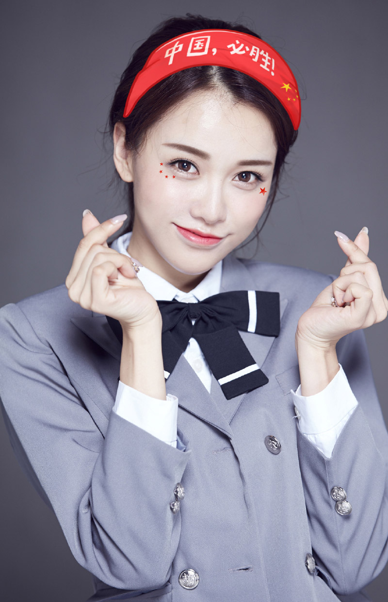 高清北京美女黄一琳白色睡衣风冷艳写真图片图片
