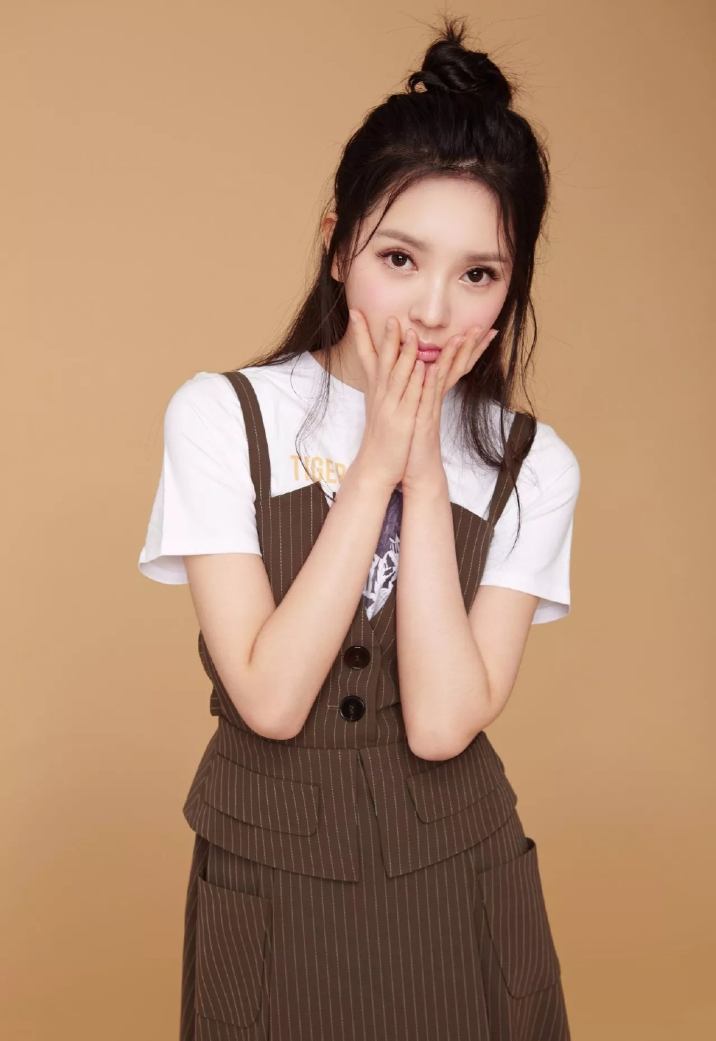 中国内地北京女演员雨婷儿性感写真图片