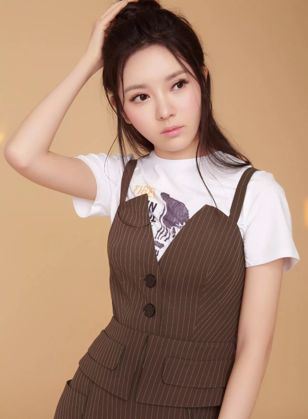 中国内地北京女演员雨婷儿性感写真图片