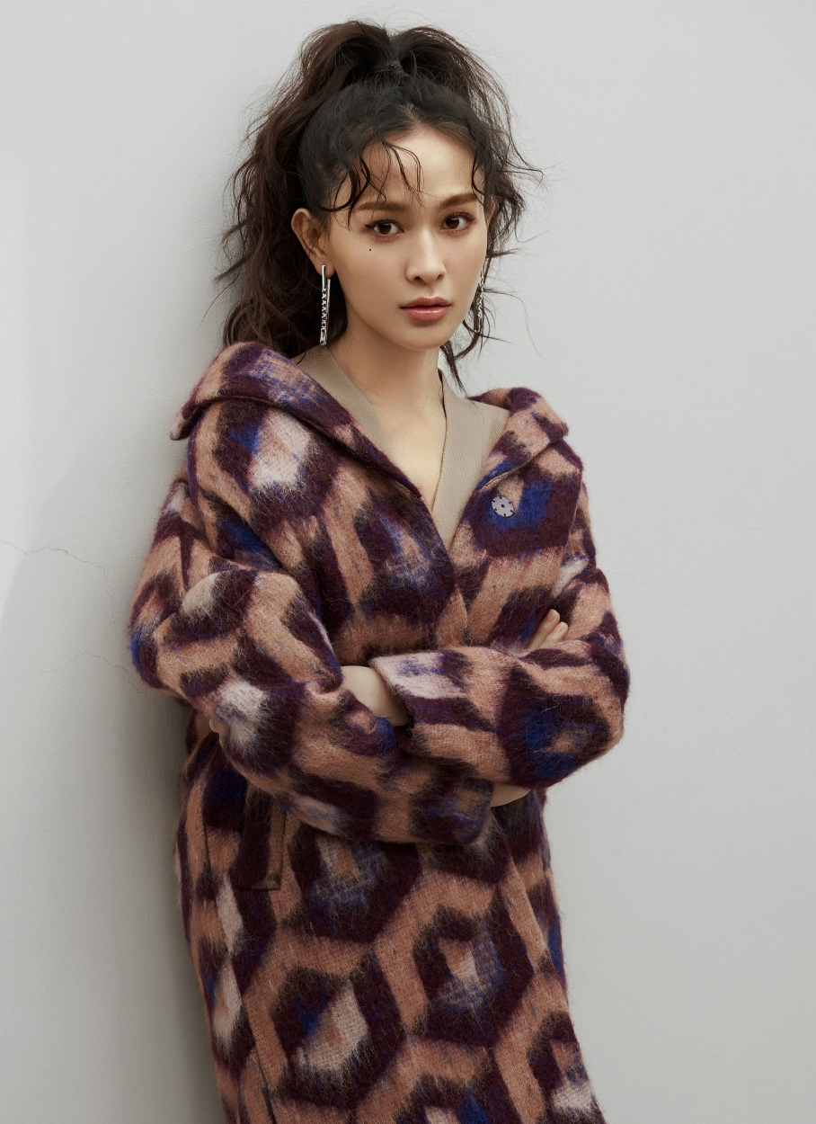 中国内地安徽女演员海铃性感妩媚活动写真图片图片 中国内地安徽女演员海铃性感妩媚活动写真图片图片